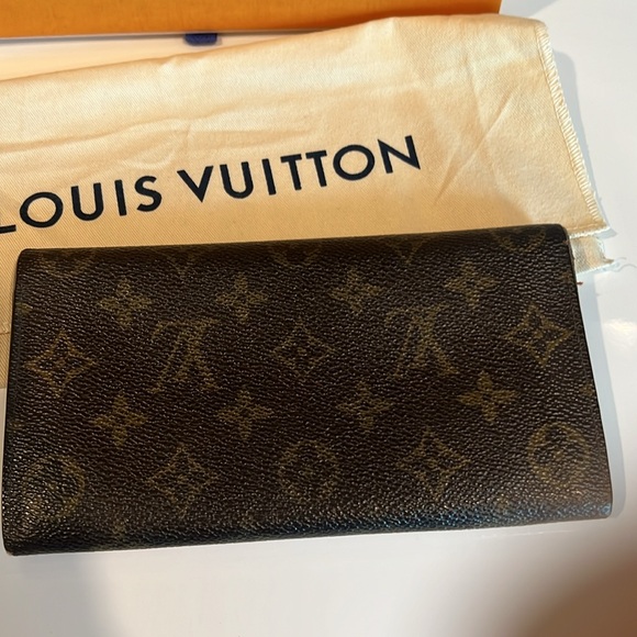 Louis Vuitton Sarah Wallet ONLY, no box or dust bag - Picture 6 of 12